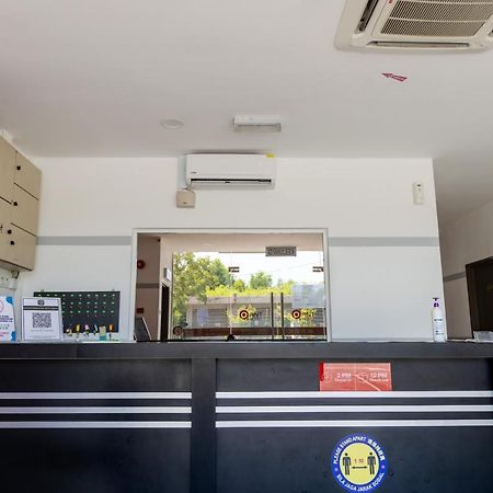 Ant Hotel Malacca Luaran gambar