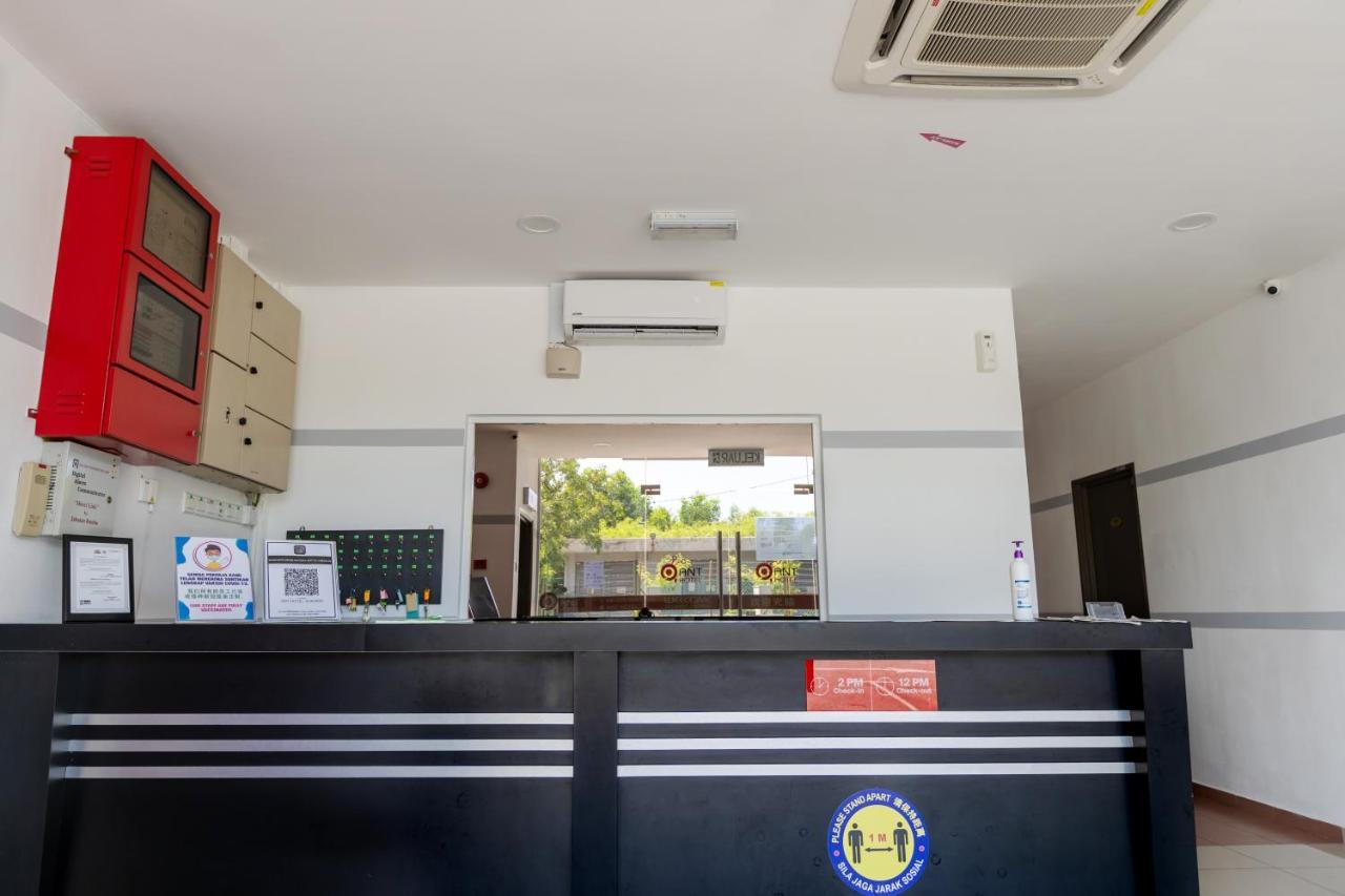 Ant Hotel Malacca Luaran gambar