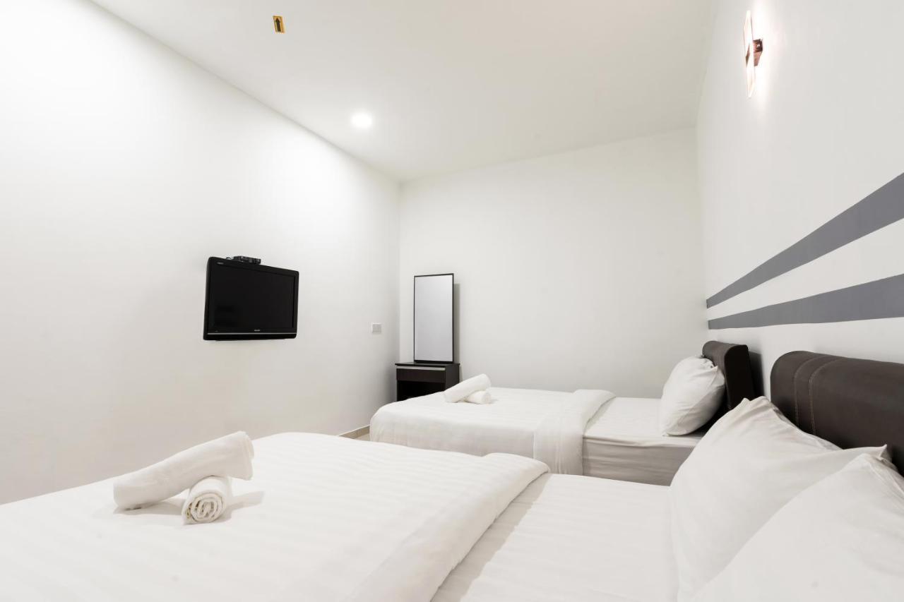 Ant Hotel Malacca Luaran gambar
